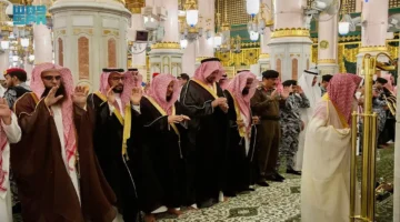 صلاة الغائب على المفتي العام للمملكة بحشود مهيبة في الحرمين الشريفين
